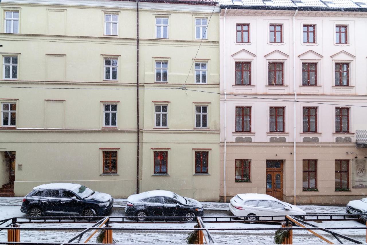 Romari Площа Міцкевича Apartment Lviv Exterior photo